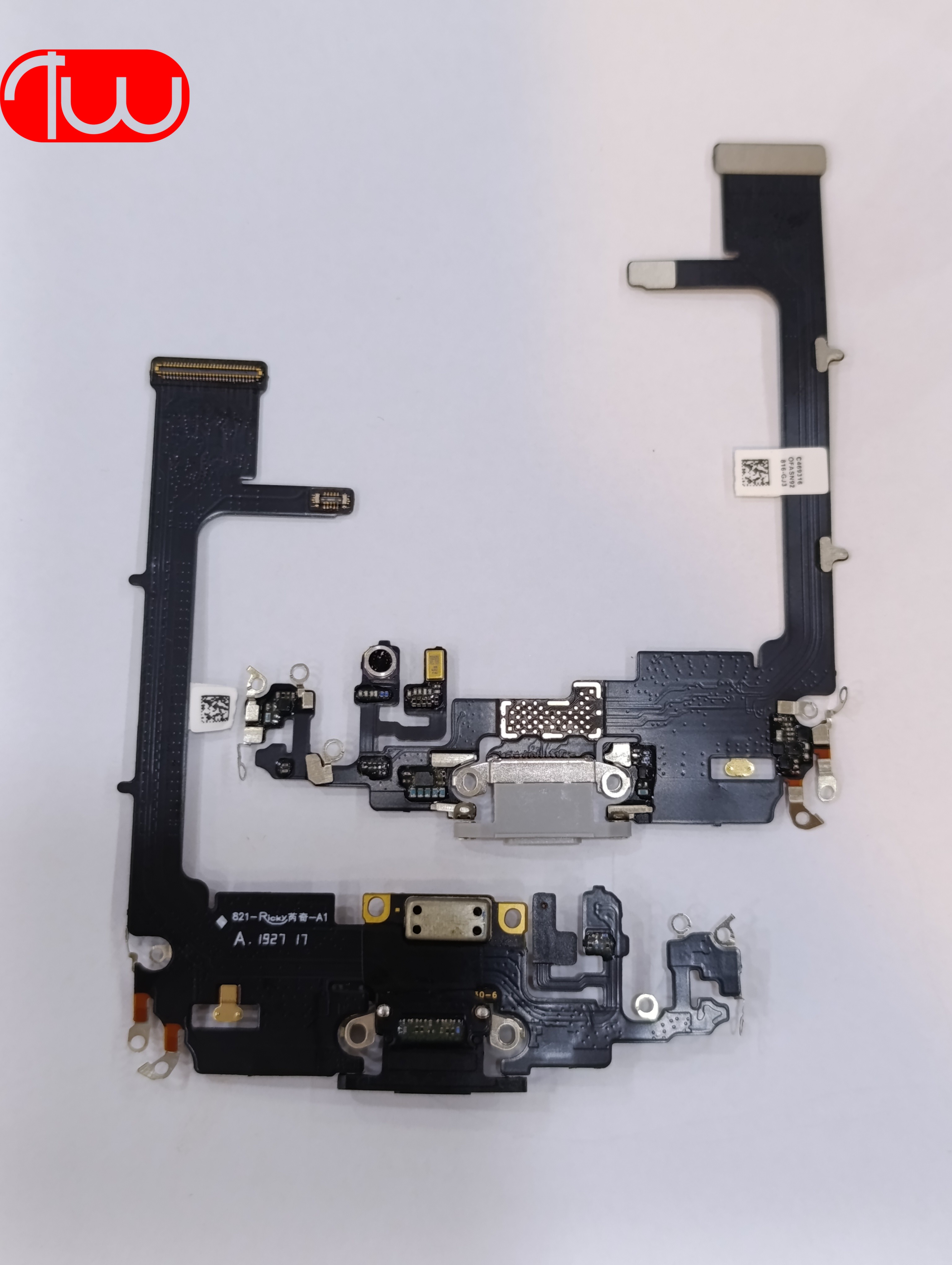 فلت برد شارژ آیفون IPhone 11 Pro سفید