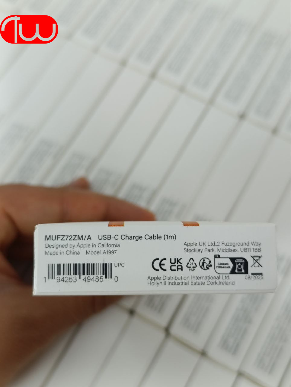 کابل شارژ اورجینال آیفون16  و 17 پکدار